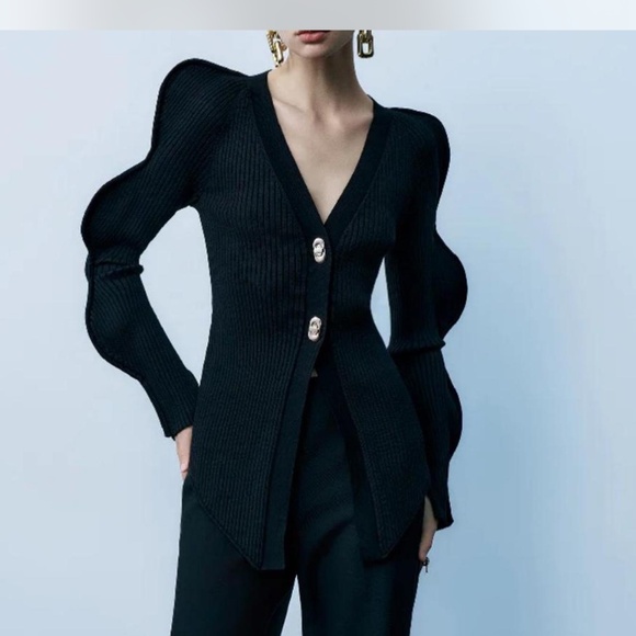 Urban revivo black top knit cardigan US 6 - Picture 1 of 3